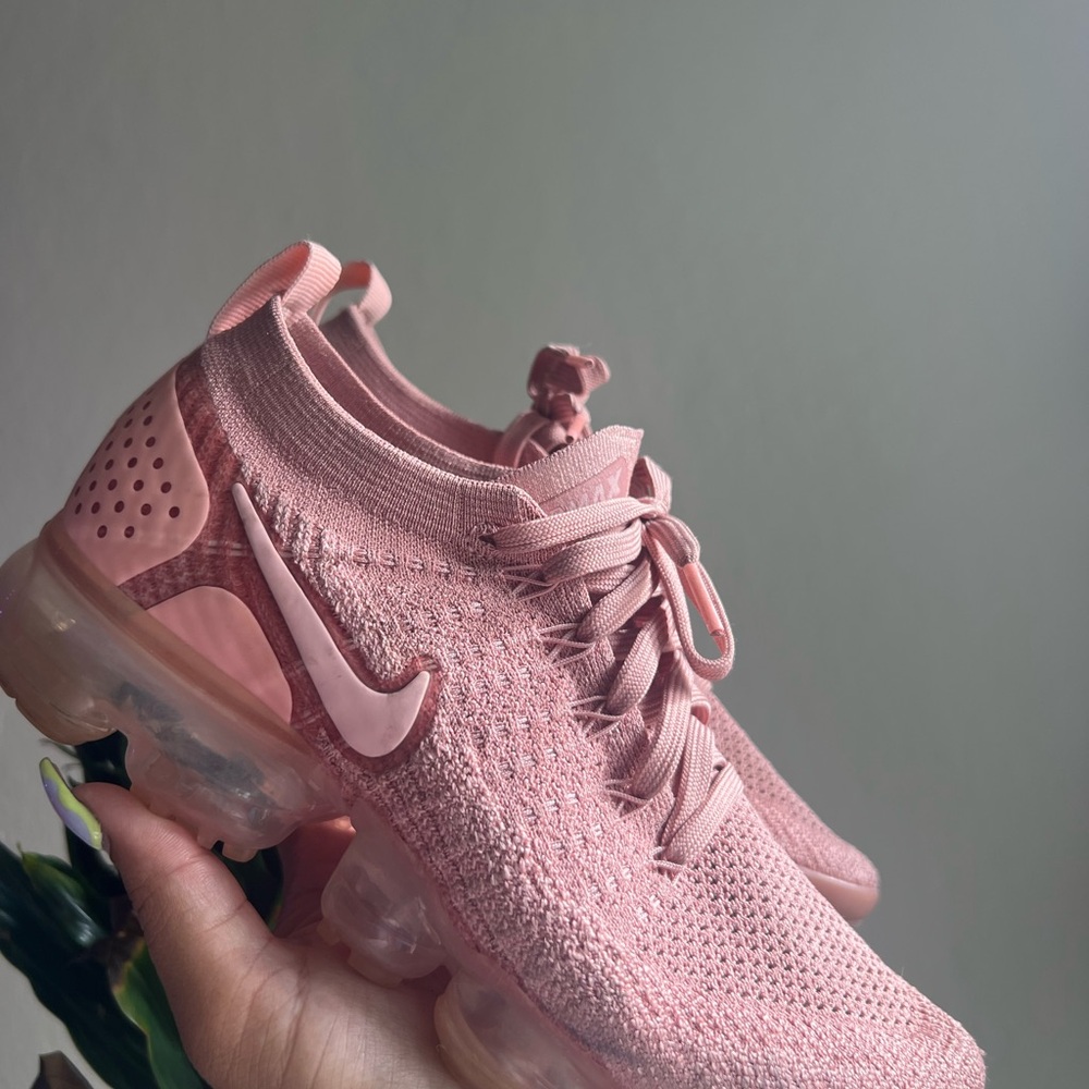 Nike Women's Blush Pink vapor max